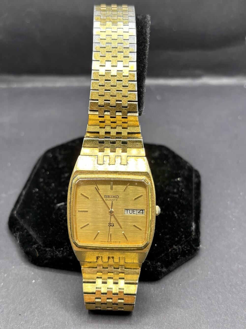 Seiko SQ Watch Men 31mm Champagne Dial Gold Tone 8223-5169 New Battery Read